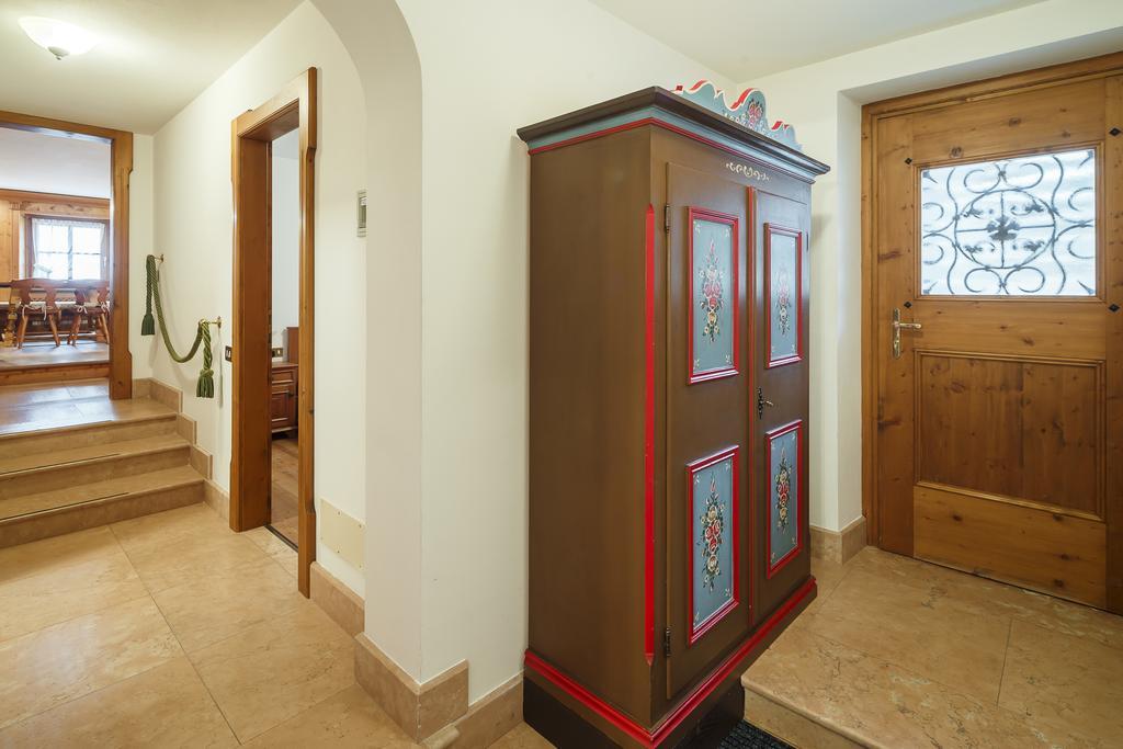Villa Lacedel - Stayincortina Кортина-д'Ампеццо Номер фото