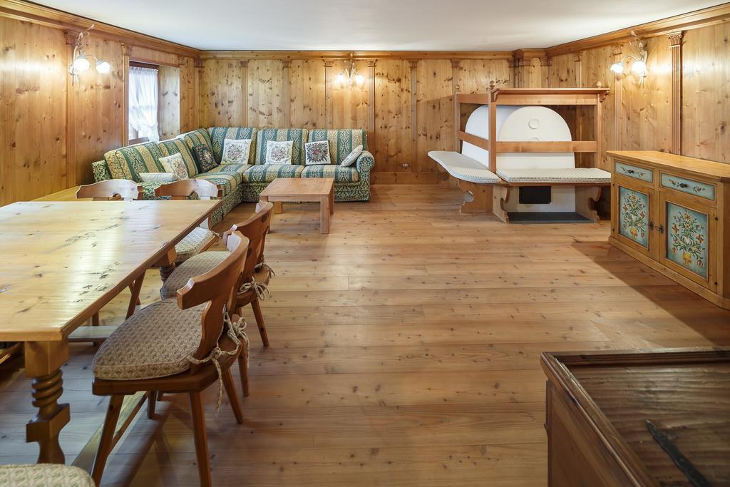 Villa Lacedel - Stayincortina Кортина-д'Ампеццо Номер фото