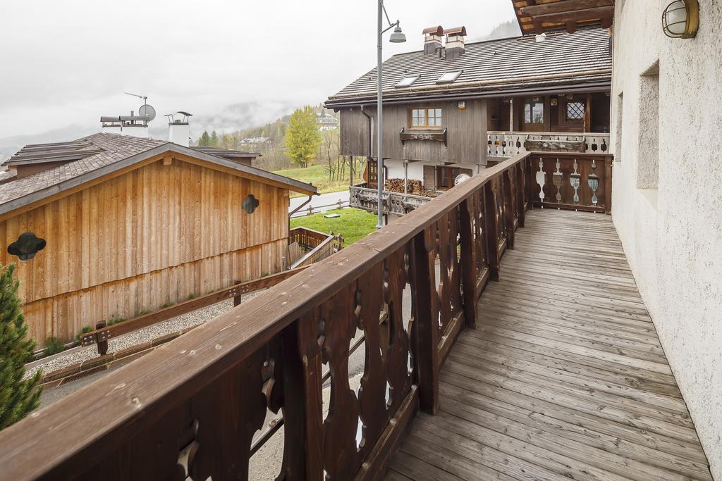 Villa Lacedel - Stayincortina Кортина-д'Ампеццо Номер фото