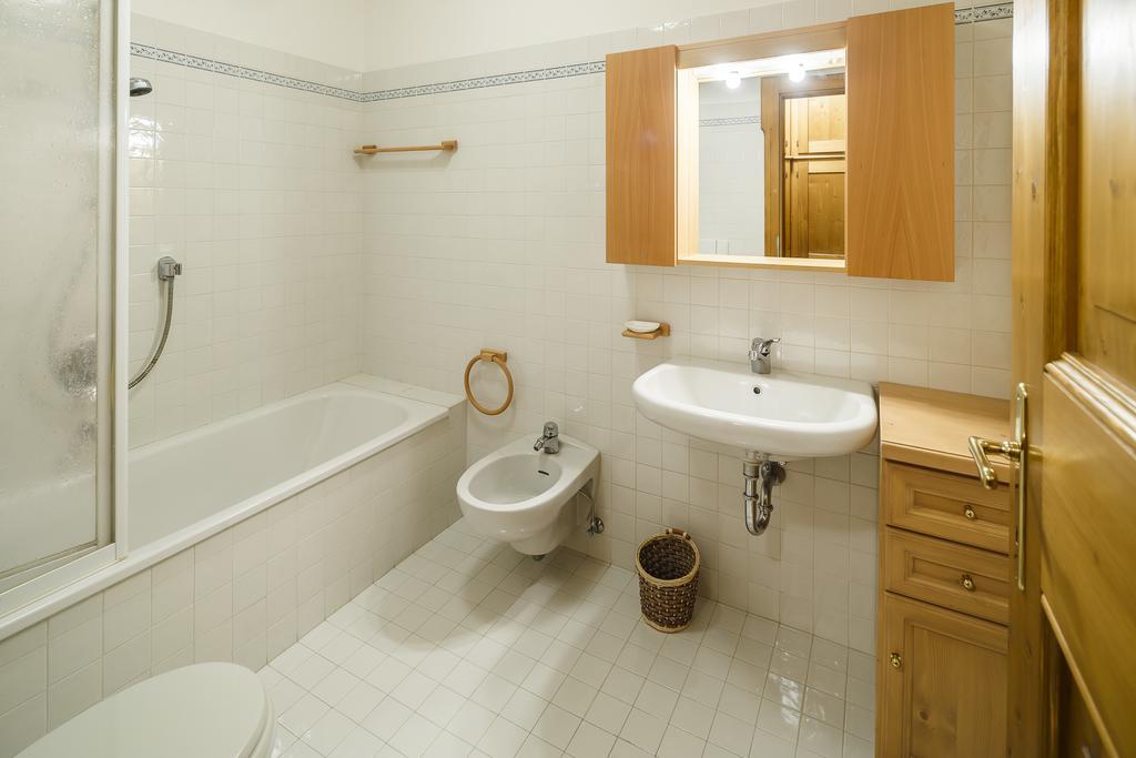 Villa Lacedel - Stayincortina Кортина-д'Ампеццо Номер фото